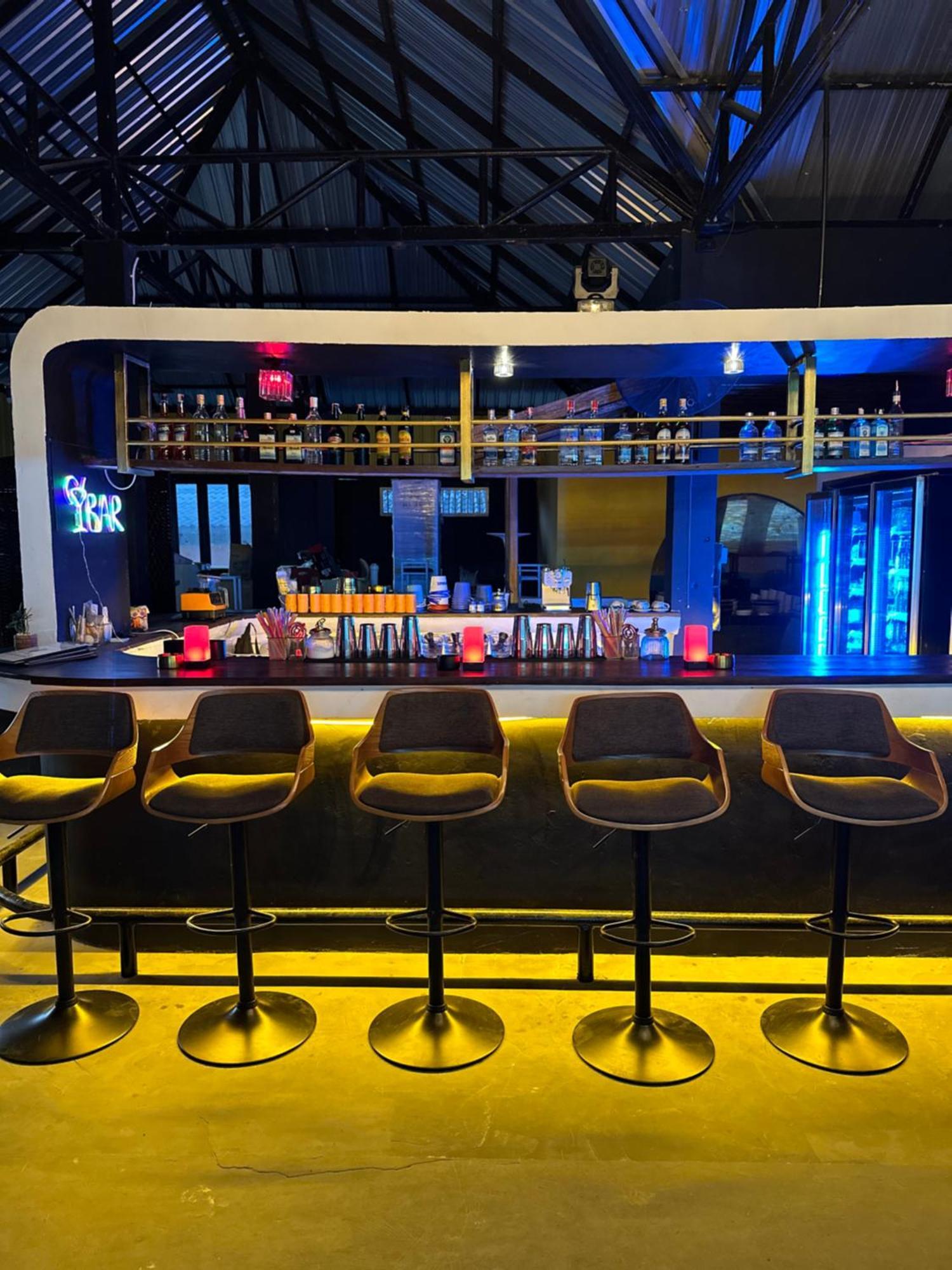 Mbar Hostel Хаад Рин Екстериор снимка